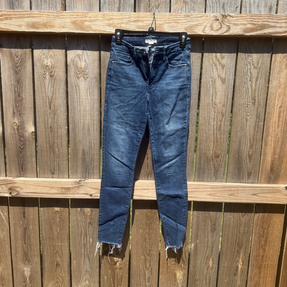 Good American Good Legs Skinny Jeans Raw Hem Dark Wash 4/27 GLRE873T